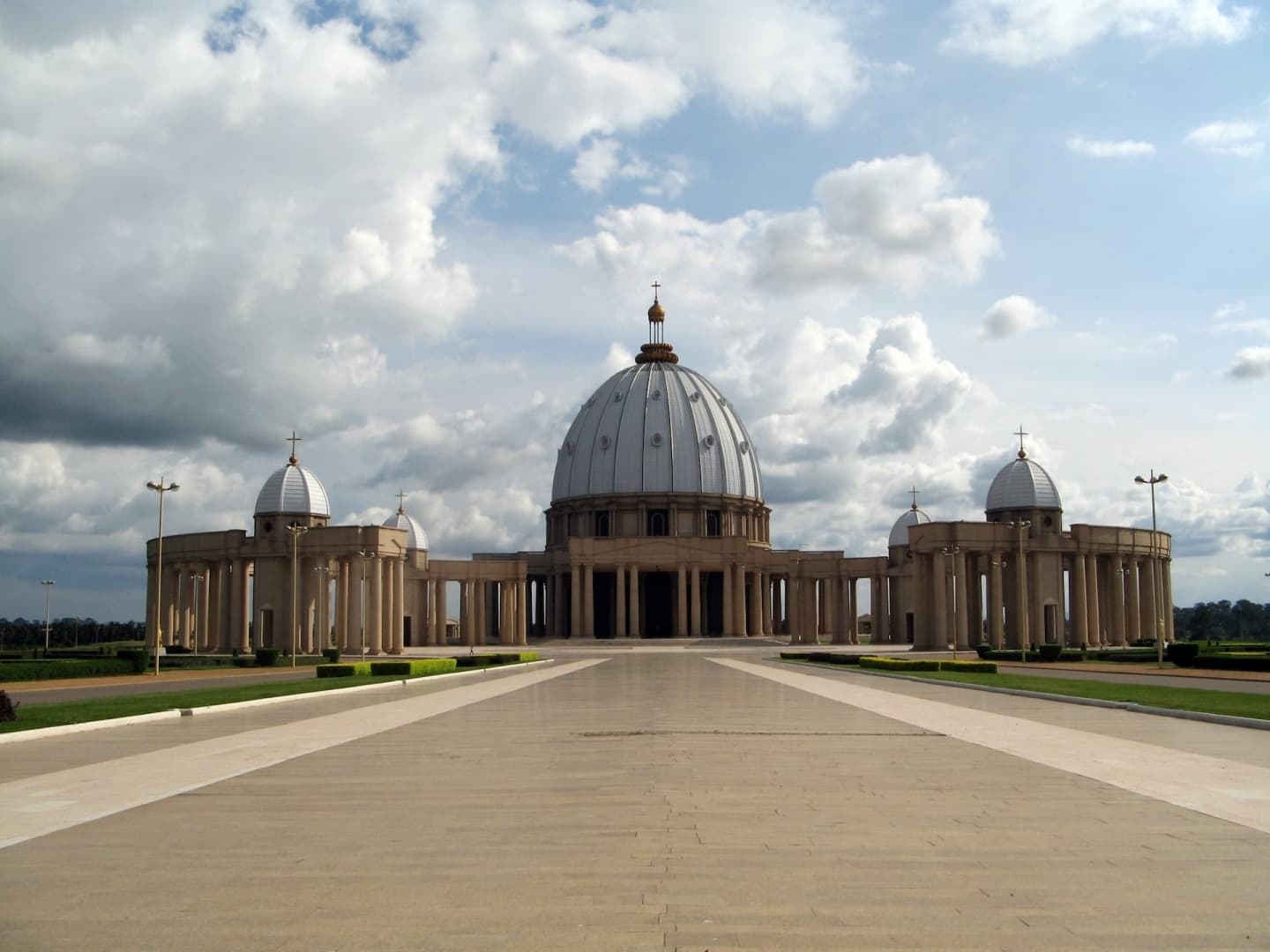 Bazilica din capitala Yamoussoukro