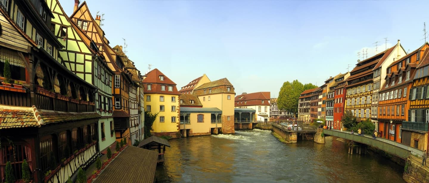 Râul Ill în cartierul tăbăcarilor din Strasbourg