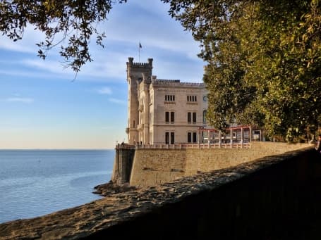 Castelul Miramare, lângă Trieste