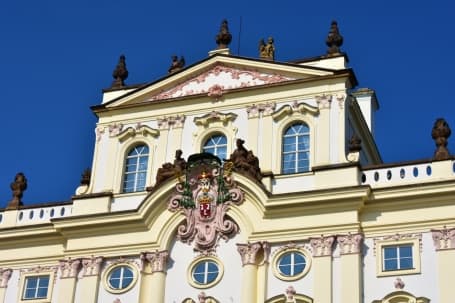 Palatul Sternberg