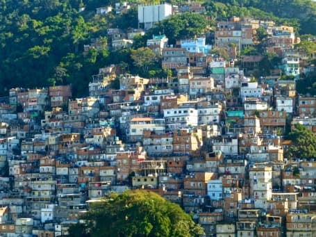 Favela Cantagalo din Rio, un cartier clasic de periferie